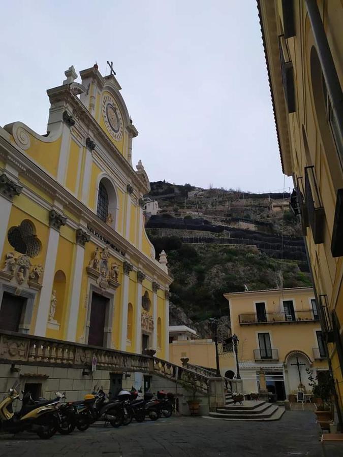 شقة Amalfi Coast Palace In مينوري المظهر الخارجي الصورة